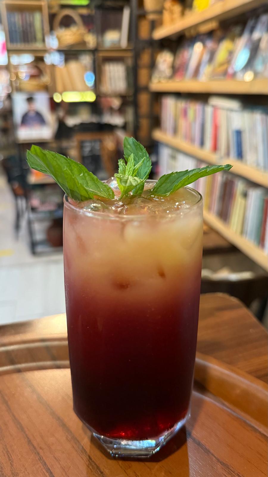 Karadut Suyu